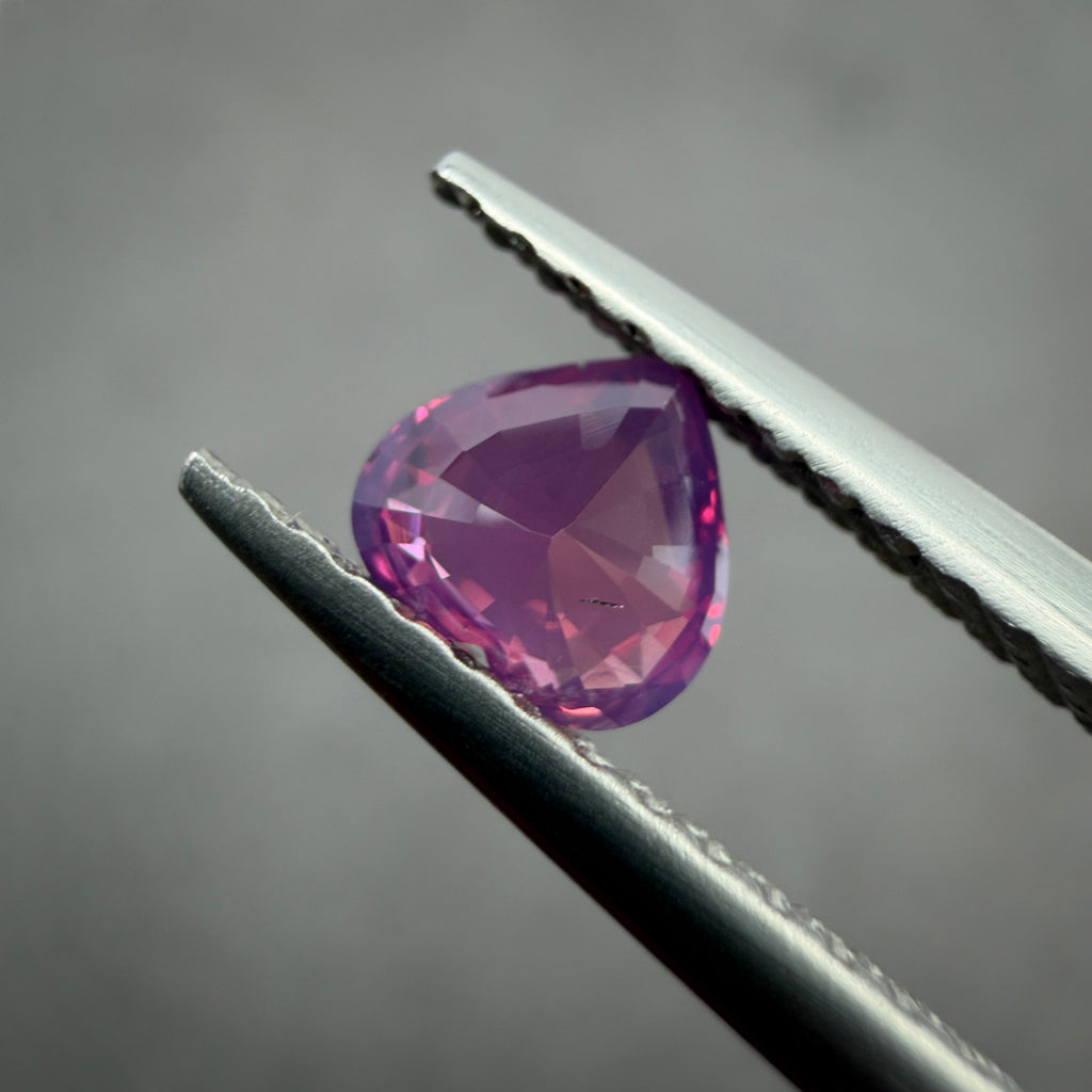 無燒 濃紫粉色 藍寶石 1.01克拉