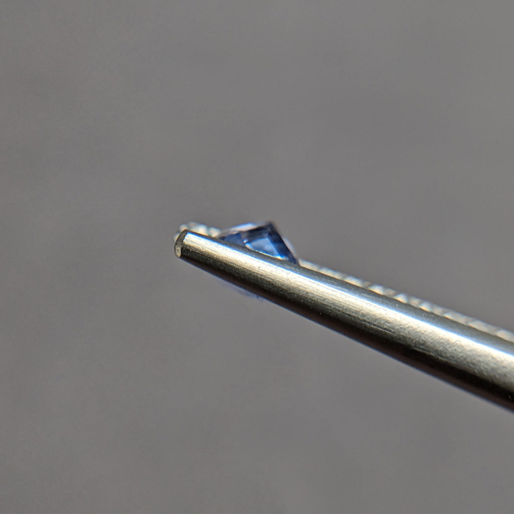 藍寶石 0.99克拉