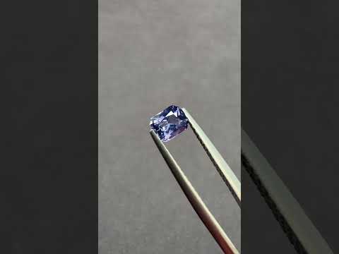 藍寶石 1.04克拉